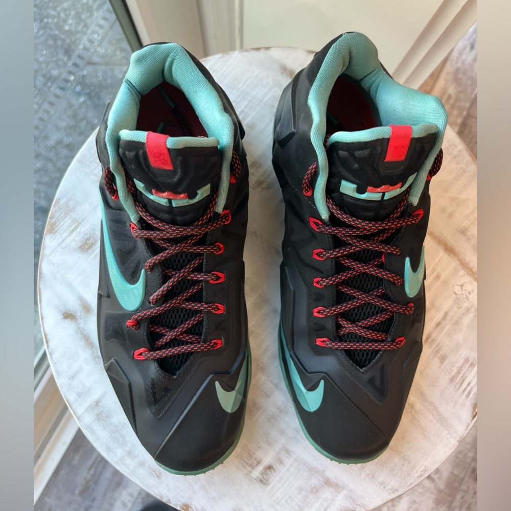 Nike LeBron 11 Diffused Jade Size 10 Basketball Sneakers - Picture 3 of 7
